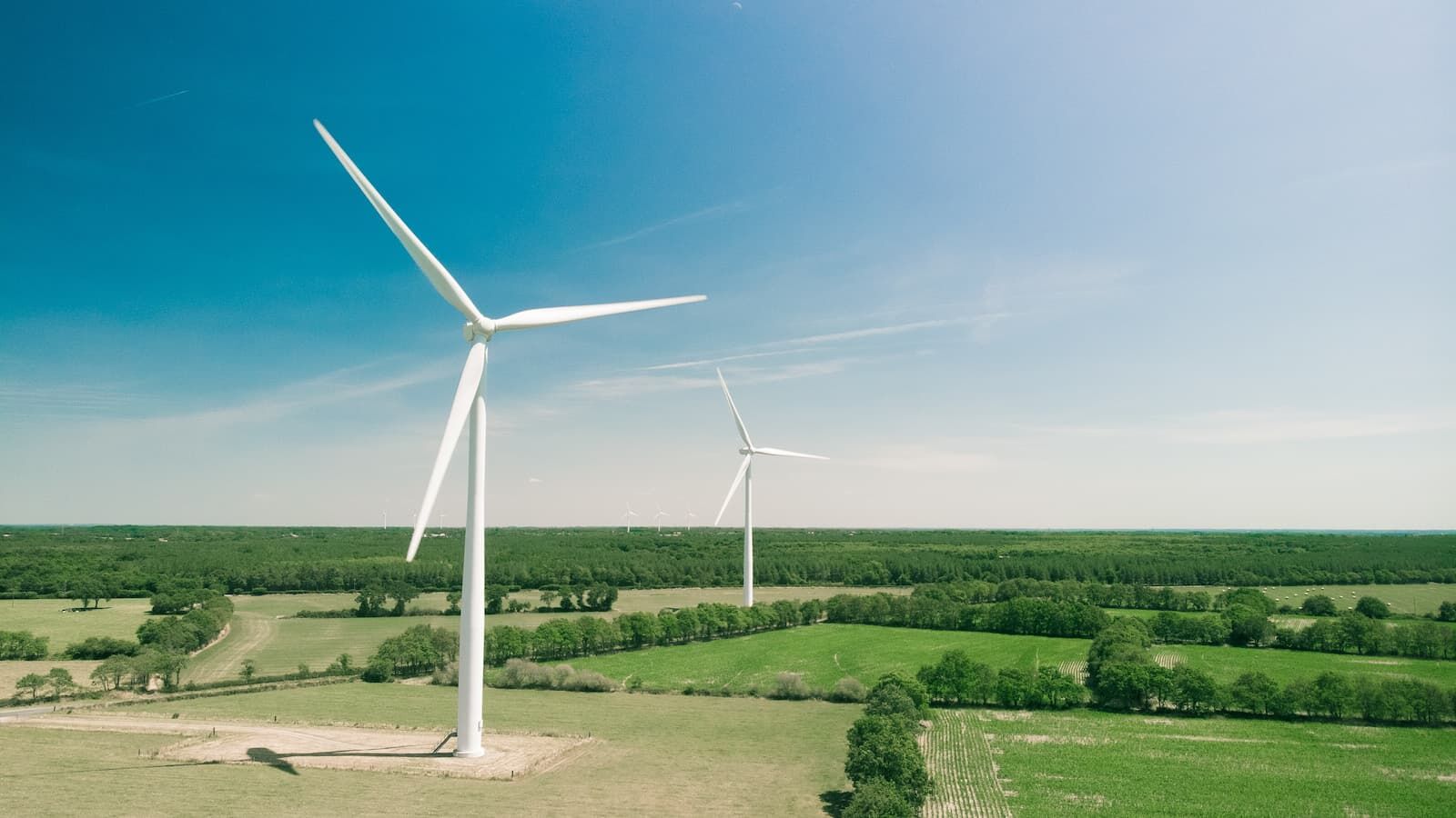 Energia wiatrowa - farma wiatraków