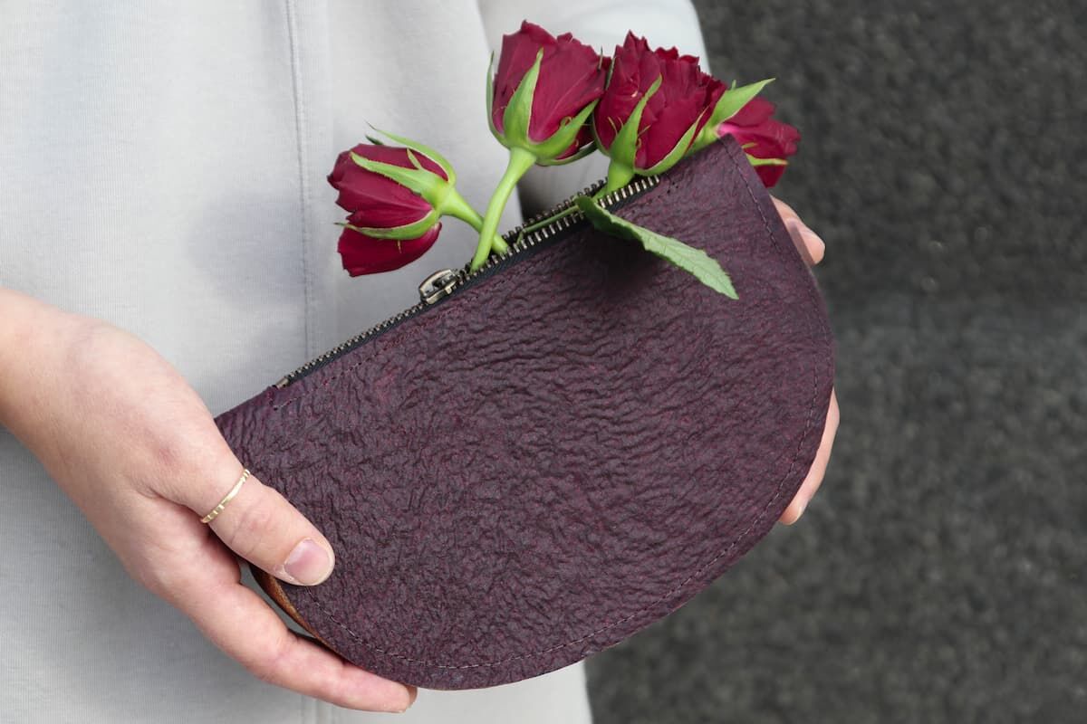 Eko materiały z kwiatów projekt Flower Matter